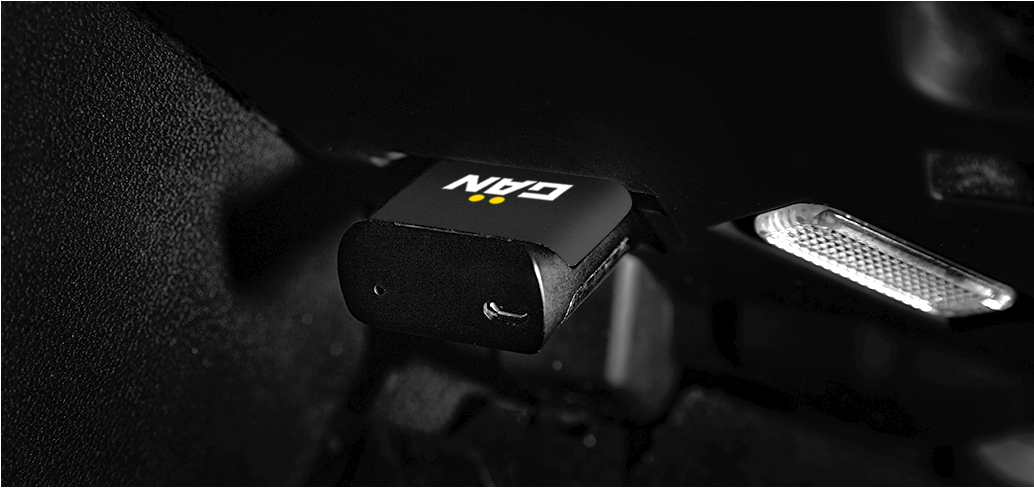 Шаг 4: Подключите устройство к диагностическому разъему OBD-II при заведенном двигателе.